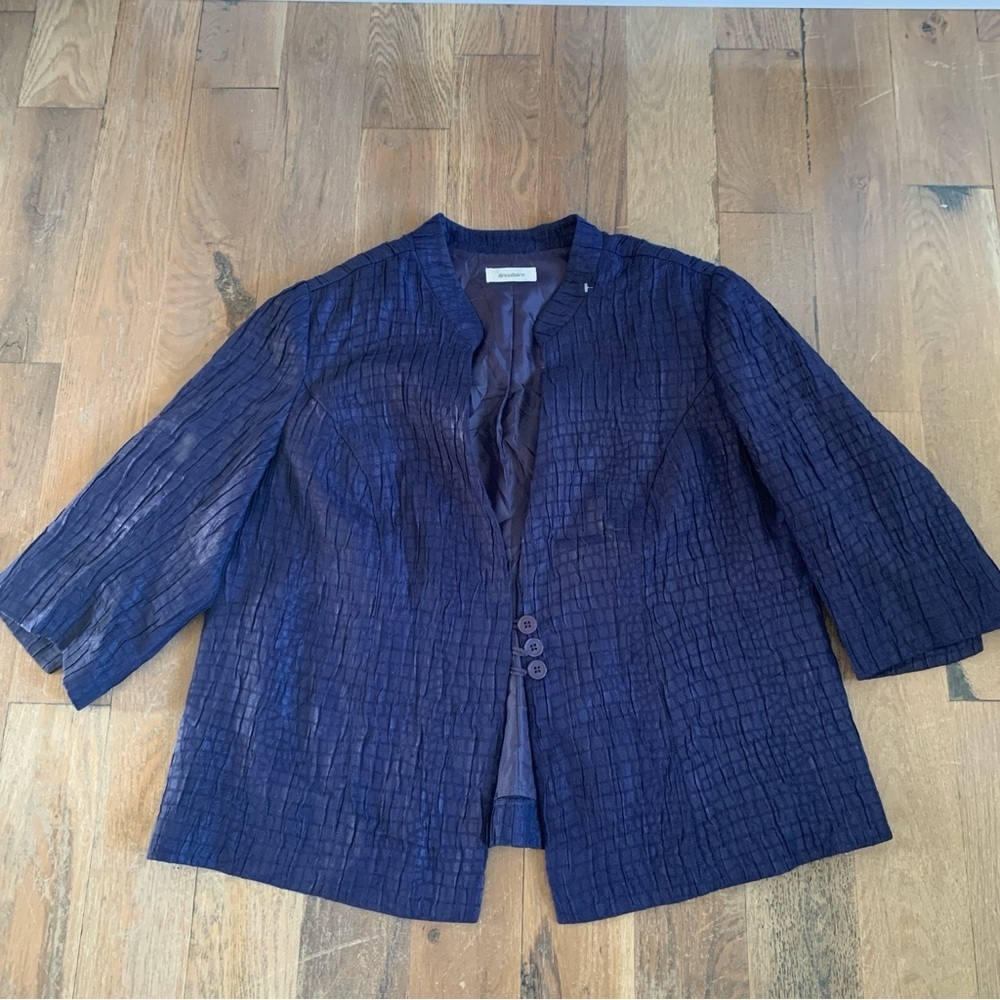 Dress Barn Woman’s Navy Blue 3/4 sleeve Textured Blazer Size 2X
